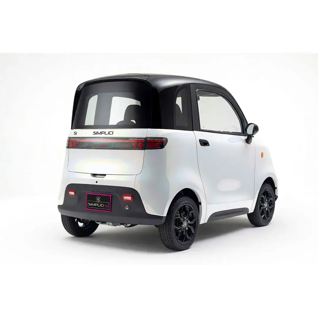 SIMPLICI S1 blanche – voiture sans permis électrique – vue de face